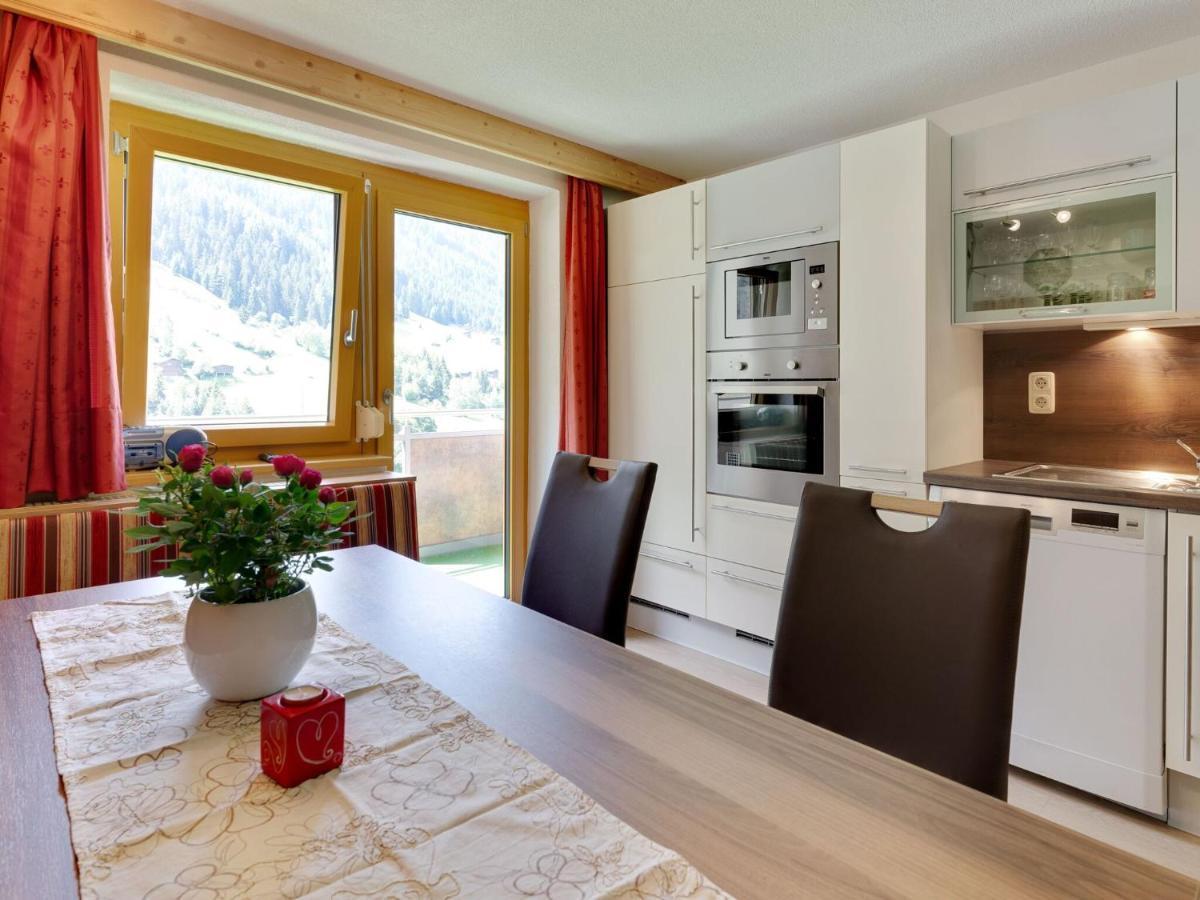 Land On The Kppl Mountain Chains Kappl  Exterior foto