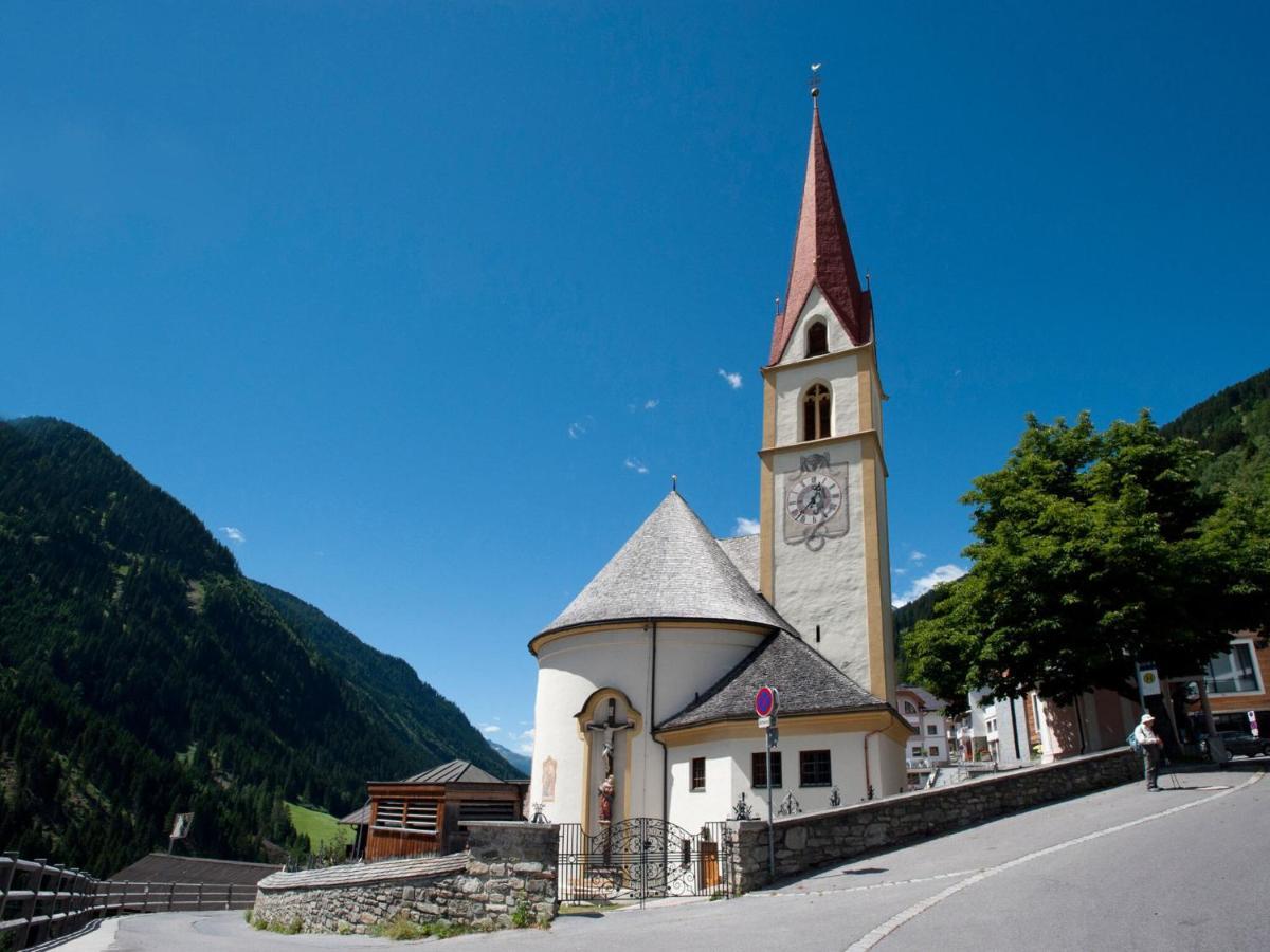 Land On The Kppl Mountain Chains Kappl  Exterior foto